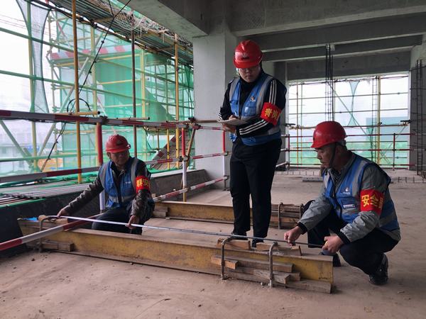 陜煤建設韓城分公司土建十一項目部：冬施安全攻堅，情暖施工一線