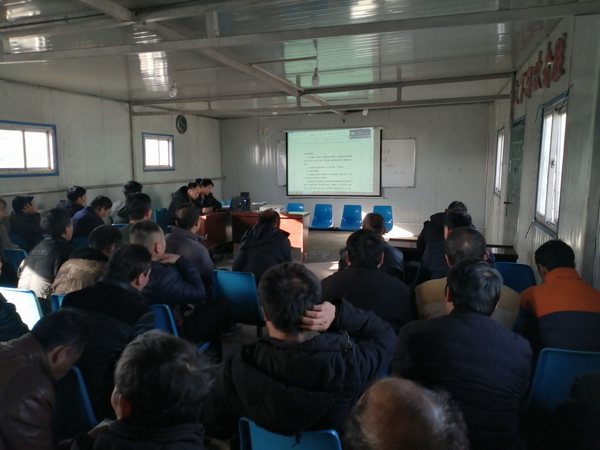 煤礦運(yùn)營(yíng)服務(wù)分公司: “四嚴(yán)”管理向效能作風(fēng)亮劍