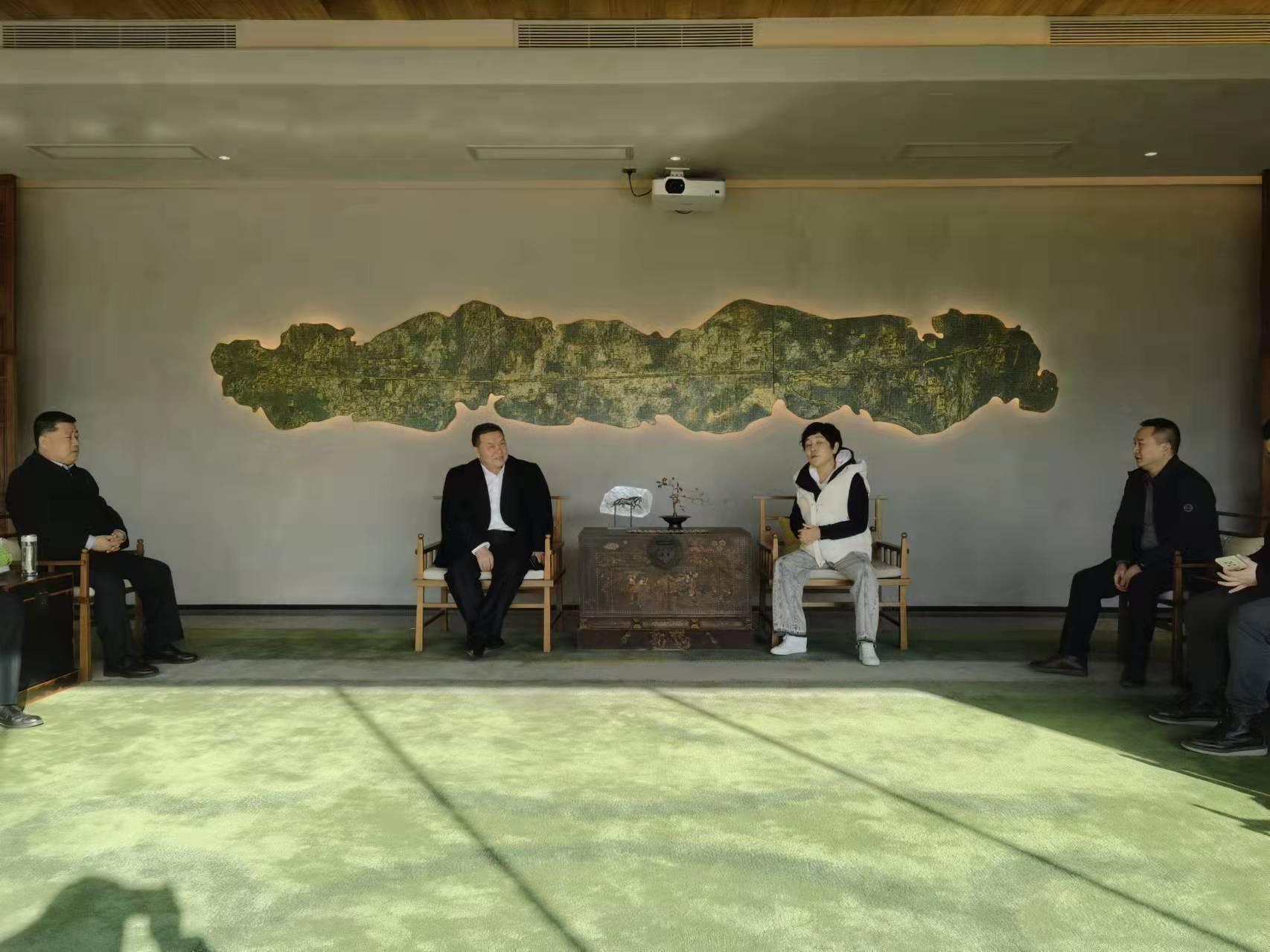 寧興剛、王寧到天朗控股集團(tuán)開展合作交流