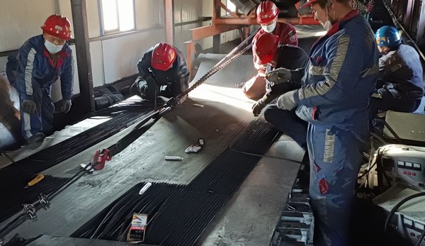 陜煤建設(shè)洗選煤運營公司紅柳林洗煤廠項目部：開年節(jié)日不停工，齊心檢修保運行