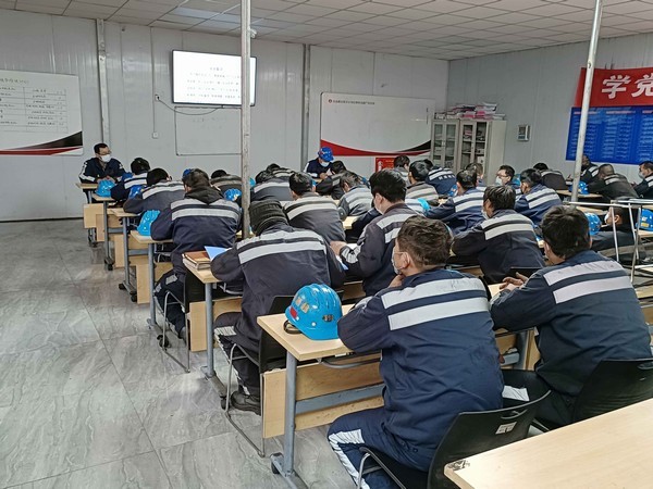 陜煤建設(shè)洗選煤運(yùn)營(yíng)公司紅柳林洗煤廠項(xiàng)目部：力求精細(xì)標(biāo)準(zhǔn) 力保生產(chǎn)安全