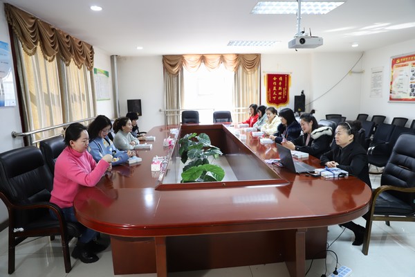 陜煤建設(shè)洗選煤運(yùn)營(yíng)公司：@姐妹們，我們這樣過(guò)“三八”