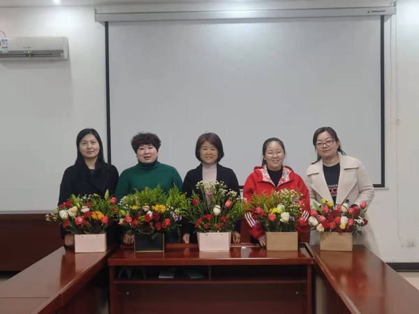 陜煤建設(shè)設(shè)備租賃中心舉辦慶?！叭恕眿D女節(jié)活動(dòng)