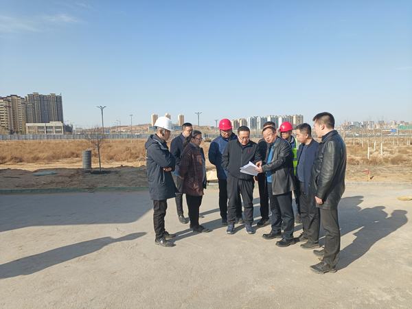 榆林市政協(xié)副主席、市發(fā)改委主任楊揚一行蒞臨科創(chuàng)新城同慧運動公園項目調研指導工作