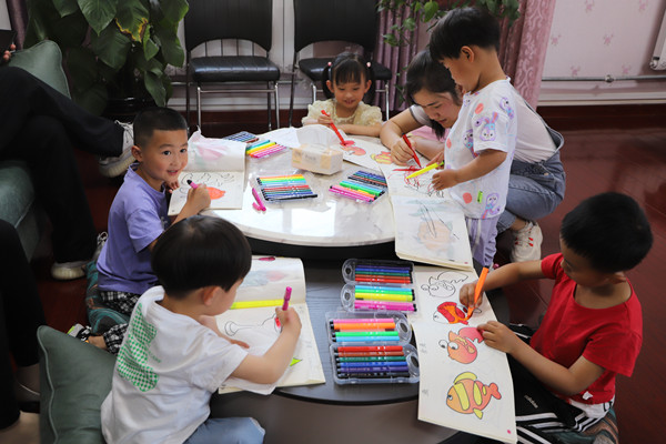 快樂成長(zhǎng) 一路“童”行