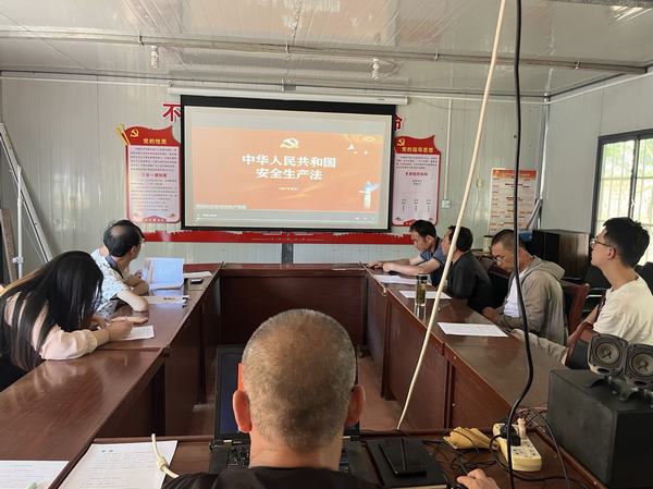 陜煤建設(shè)渭南分公司第五項目部兩項舉措強(qiáng)化安全管理，加強(qiáng)安全生產(chǎn)再升級