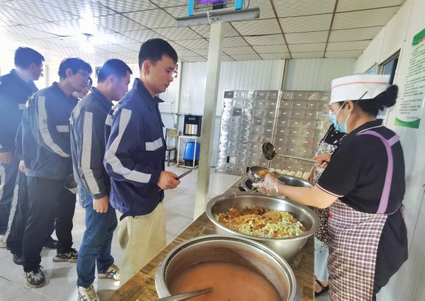 陜煤建設(shè)洗選煤運(yùn)營公司紅柳林洗煤廠項(xiàng)目部：吃、住、行著手，把實(shí)事辦到員工心坎里