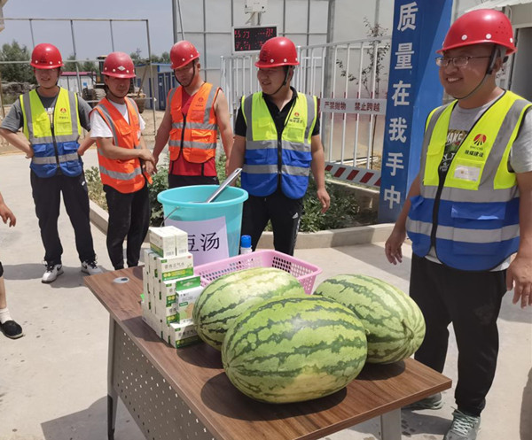 陜煤建設(shè)咸陽分公司第九項(xiàng)目部:不服“暑”，戰(zhàn)高溫