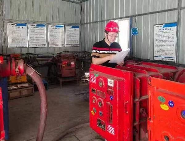 陜煤建設(shè)礦建二公司第二項目部開展提升機(jī)電運(yùn)輸安全管理工作