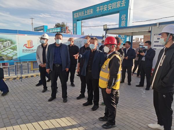 鄂托克旗旗委副書記、政府旗長王國泉一行蒞臨陜煤建設內(nèi)蒙古分公司第二項目部檢查指導工作