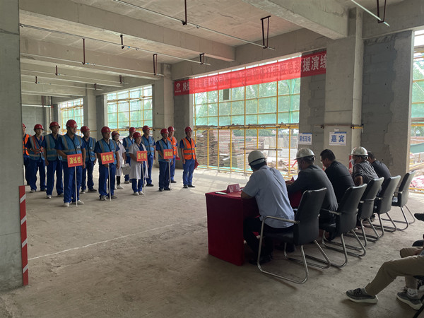 陜煤建設渭南分公司第一項目部物體打擊應急演練在啟航A、B座項目工地展開