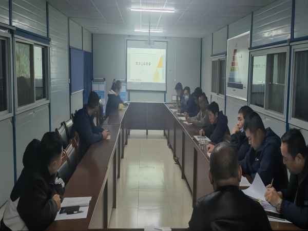 陜煤建設韓城分公司以最實“安全服務”、最暖“溫馨提醒” 密織安全風險防范網(wǎng)