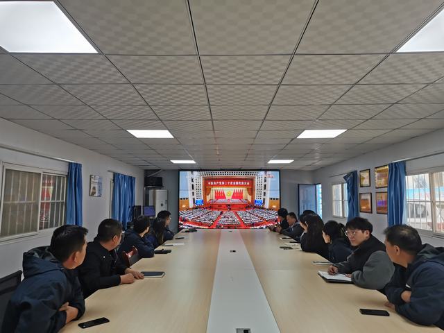 陜煤建設(shè)韓城分公司土建二項(xiàng)目部：“線上+線下”全員“充電蓄能”，構(gòu)建大學(xué)習(xí)格局