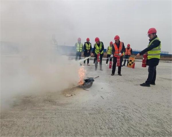 防患于未“燃”，陜煤建設(shè)路橋分公司基層項(xiàng)目開(kāi)展冬季消防培訓(xùn)演練活動(dòng)