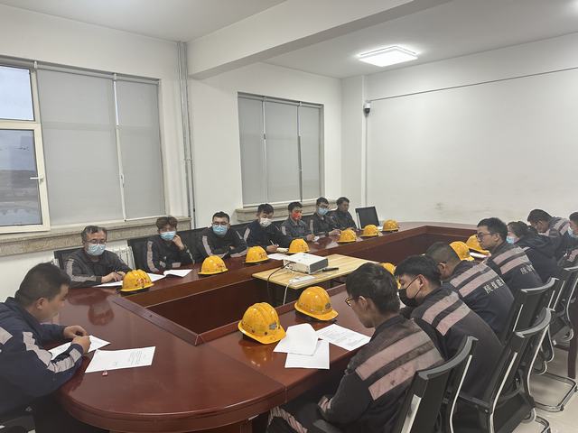 陜煤建設洗選煤運營公司神渭首端運營項目部： 多措并舉激發(fā)班組“能動性”