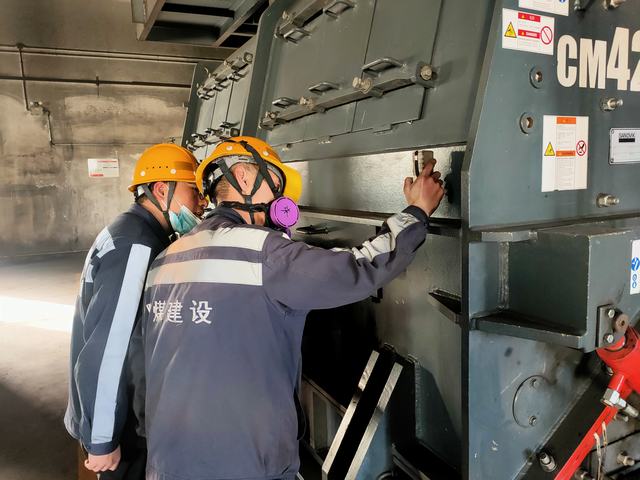 陜煤建設(shè)洗選煤運(yùn)營(yíng)公司神渭首端運(yùn)營(yíng)項(xiàng)目部：把好“年關(guān)”，站好崗