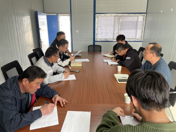 陜煤建設(shè)天工公司新疆第一項目部：靶心向內(nèi)挖潛力，開足馬力搞建設(shè)