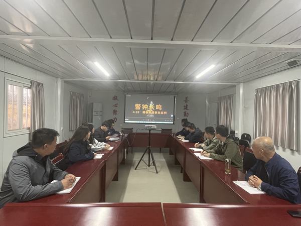 陜煤建設(shè)韓城分公司土建六項目部：點亮“三盞燈”安全不“迷路”