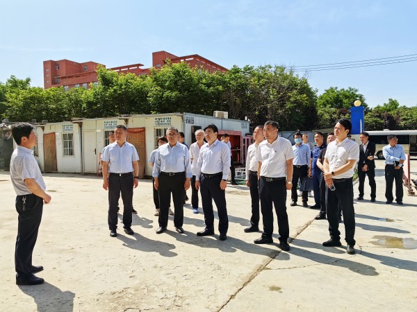 渭南市高新區(qū)管委會主任蔡軍一行到渭北新城疾控中心項(xiàng)目進(jìn)行調(diào)研