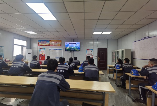 陜煤建設(shè)洗選煤運(yùn)營(yíng)公司紅柳林洗煤廠(chǎng)項(xiàng)目部： 深化“三字”方針  扣緊安全建設(shè)