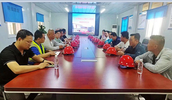 陜煤建設(shè)渭南分公司第三項(xiàng)目部對(duì)標(biāo)學(xué)習(xí)促發(fā)展，經(jīng)驗(yàn)共享譜新篇