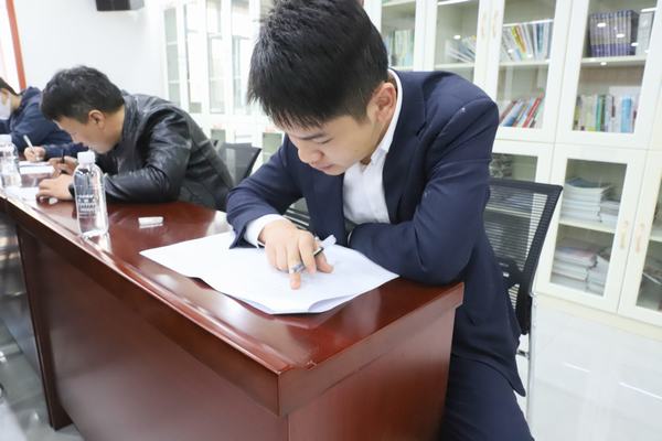 陜煤建設(shè)洗選煤運營公司：以學(xué)促干 “雙核”驅(qū)動向標準化建設(shè)創(chuàng)效發(fā)起“總攻”