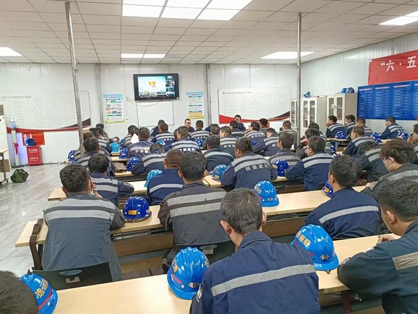 陜煤建設(shè)洗選煤運(yùn)營(yíng)公司紅柳林洗煤廠項(xiàng)目部： 迸發(fā)合力 筑牢安全生產(chǎn)屏障