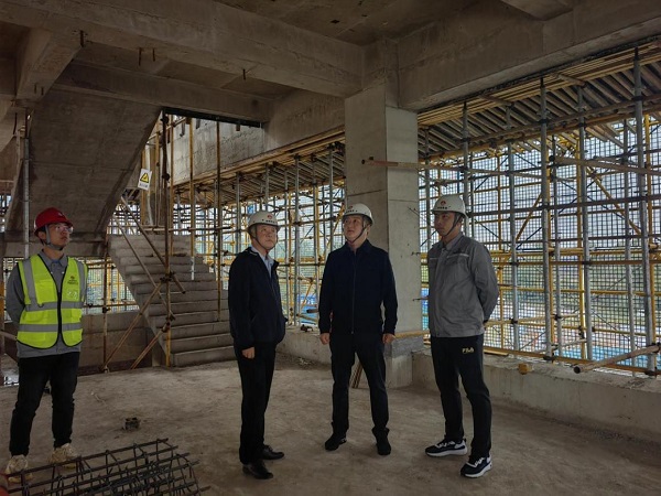 陜煤建設(shè)綠宇公司：情暖雙節(jié)，你守“一線” 我送“溫暖”