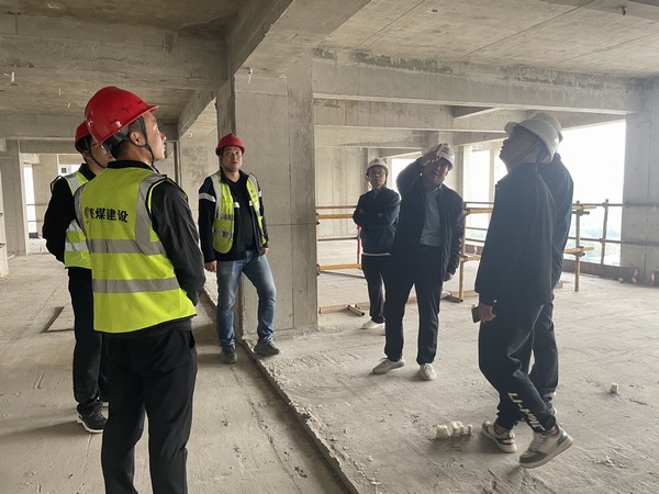 陜煤建設(shè)銅煤公司第二項(xiàng)目部與陜煤建設(shè)西北分公司加強(qiáng)精細(xì)化對(duì)標(biāo)，共同提升項(xiàng)目管理水平