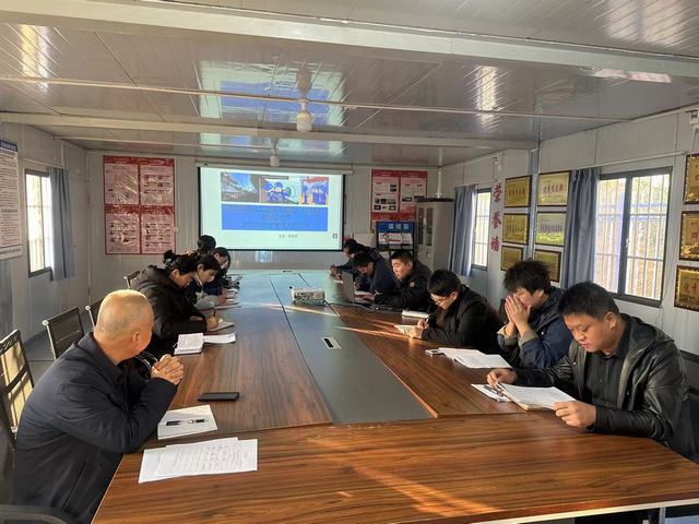 陜煤建設韓城分公司土建六項目部：精烹“套餐” 打通安全生產(chǎn)“最后一公里”