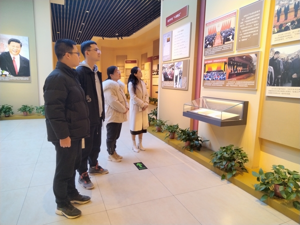 陜煤建設(shè)渭南分公司第八項(xiàng)目部走進(jìn)廉政教育基地樹(shù)立廉潔之心