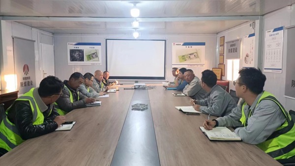 陜煤建設(shè)綠宇公司：發(fā)起“冬季攻勢(shì)”，擰緊“質(zhì)量安全閥”