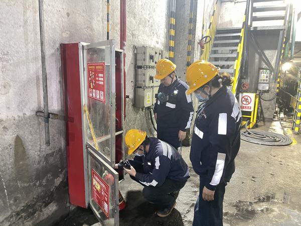 陜煤建設洗選煤運營公司神渭首端運營項目部： 節(jié)前項目大檢查  把牢安全生產(chǎn)關