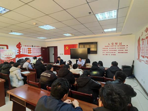 陜煤建設(shè)煤礦運(yùn)營服務(wù)分公司：第一時(shí)間召開專題 會(huì)議傳達(dá)學(xué)習(xí)陜煤集團(tuán) 陜煤建設(shè)兩級(jí)會(huì)議精神