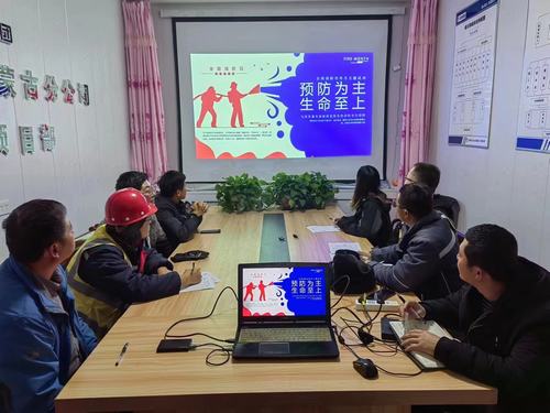 陜煤建設(shè)內(nèi)蒙古分公司筑牢安全防線，團員和青年在行動