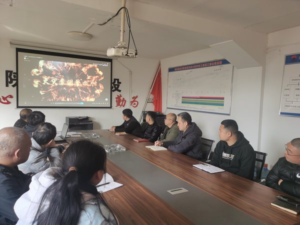 陜煤建設路橋分公司渭南項目部：多措并舉繃緊安全弦 筑牢安全“防火墻”