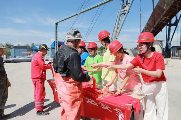 陜煤建設(shè)礦建二公司：工會服務(wù)無大小，一舉一動暖人心