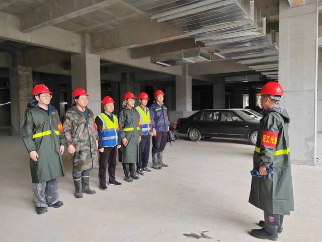 砥礪奮進，青春建功