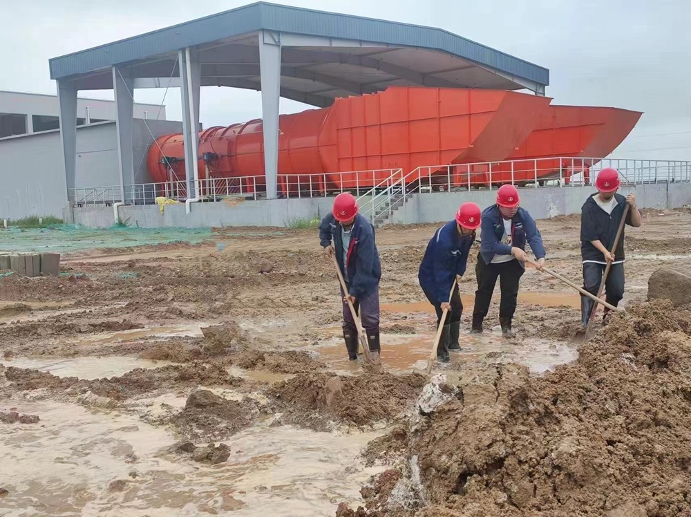 陜煤建設(shè)天工公司土建九部：防洪搶險(xiǎn)顯擔(dān)當(dāng)，共筑安全新防線