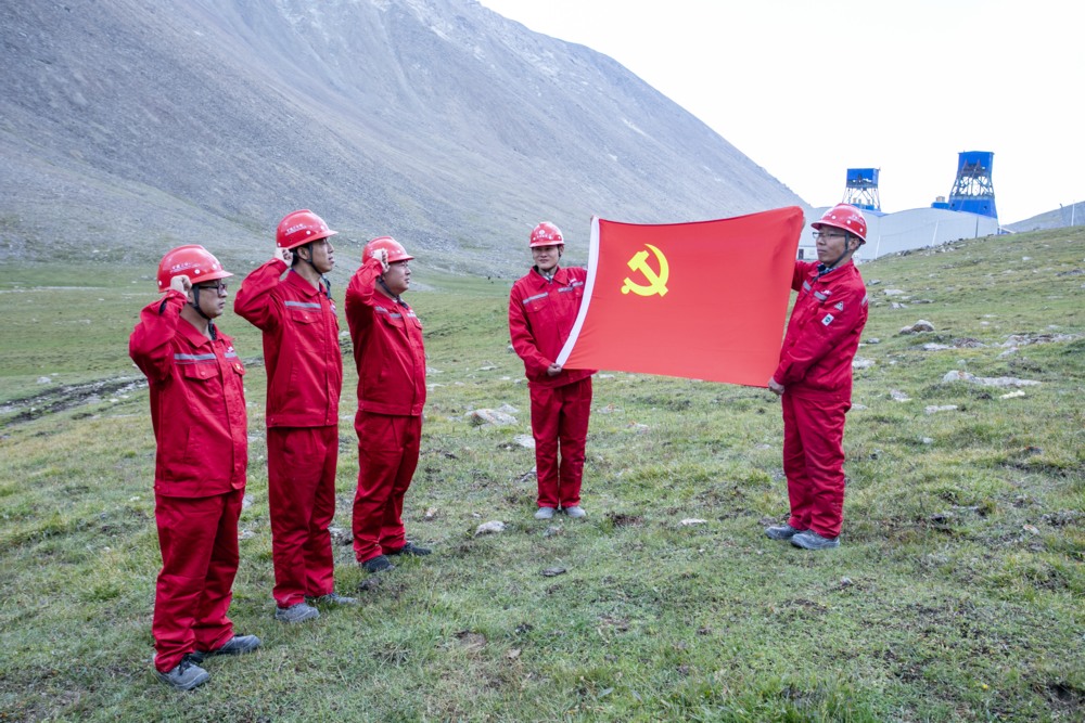 陜煤建設礦建三公司:“紅色黨建”引領“融合發(fā)展”