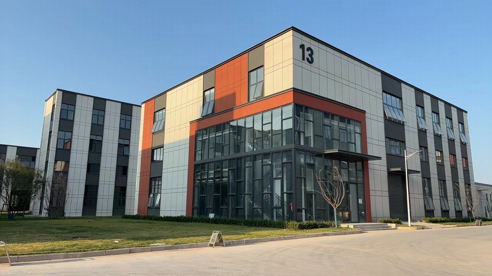 陜煤建設(shè)天工公司中南高科·秦漢智康云谷基地項(xiàng)目順利通過竣工驗(yàn)收