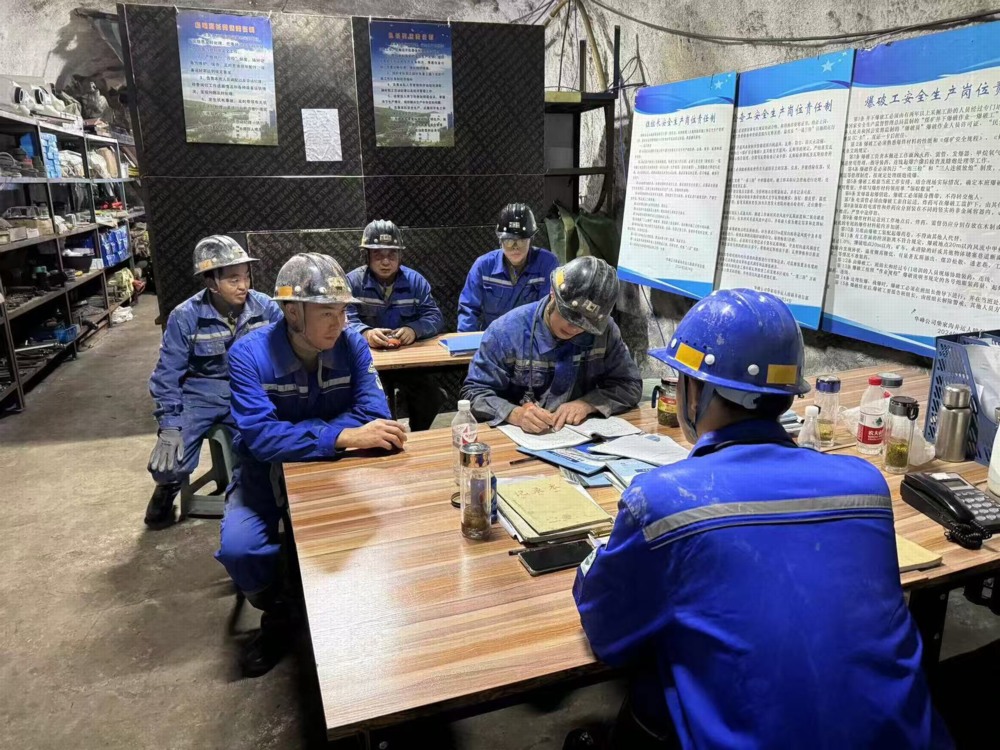 陜煤建設(shè)礦建三公司：“雙節(jié)”將至，安全“置頂”