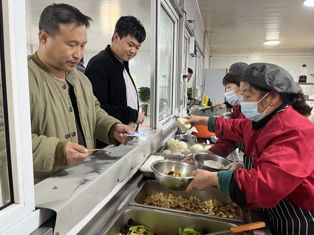 陜煤建設(shè)礦建三公司：冬季施工“有溫度”，后勤保障“暖人心”