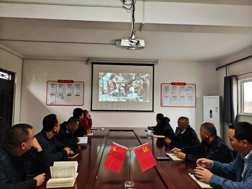 陜煤建設(shè)渭南分公司第十二項(xiàng)目部花樣安全活動筑牢安全屏障