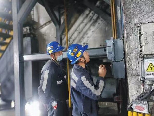 陜煤建設(shè)洗選煤運(yùn)營公司紅柳林洗煤廠項(xiàng)目部：盡心做排查 安全過大年