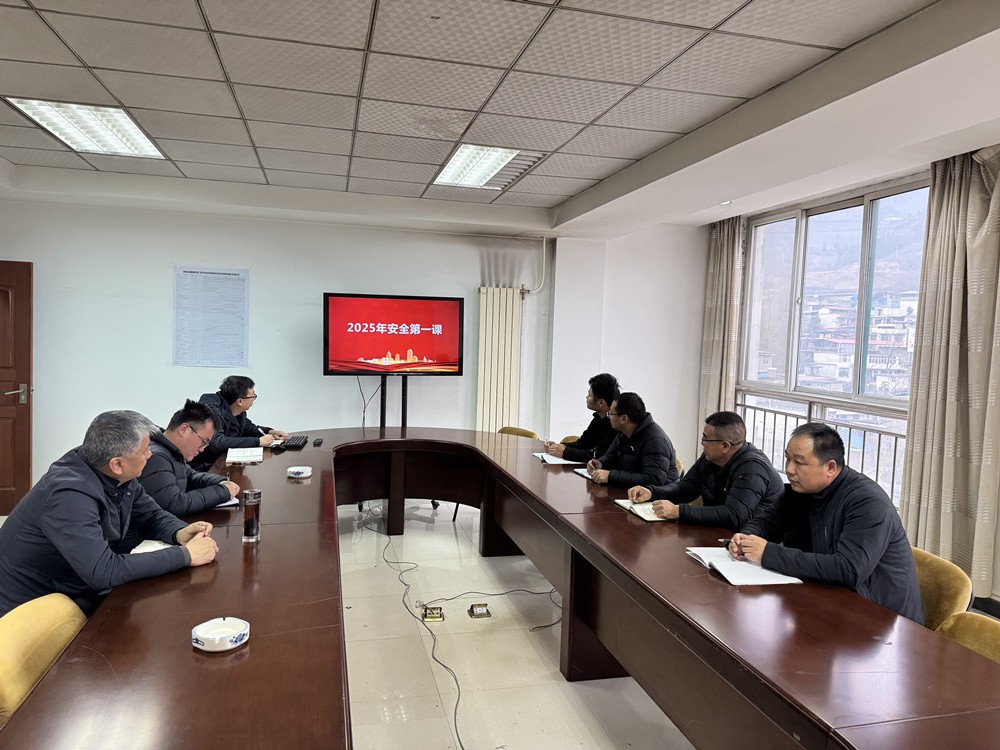 陜煤建設(shè)漢中分公司：復(fù)工復(fù)產(chǎn)正當(dāng)時(shí)，元宵佳節(jié)暖人心