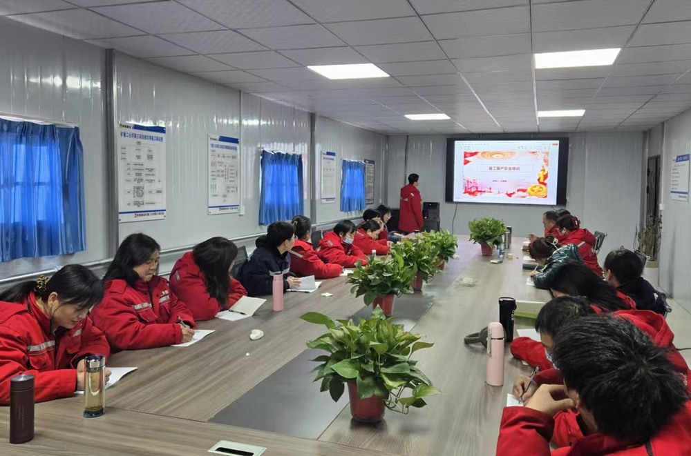 陜煤建設(shè)礦建二公司：重拳出擊，嚴(yán)把“安全關(guān)”