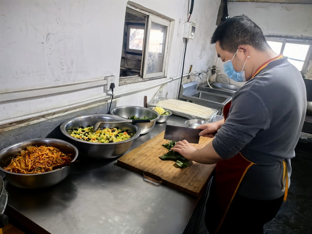 陜煤建設(shè)洗選煤運(yùn)營公司第二項(xiàng)目部：“食、浴、居”三管齊下  提升員工幸福感