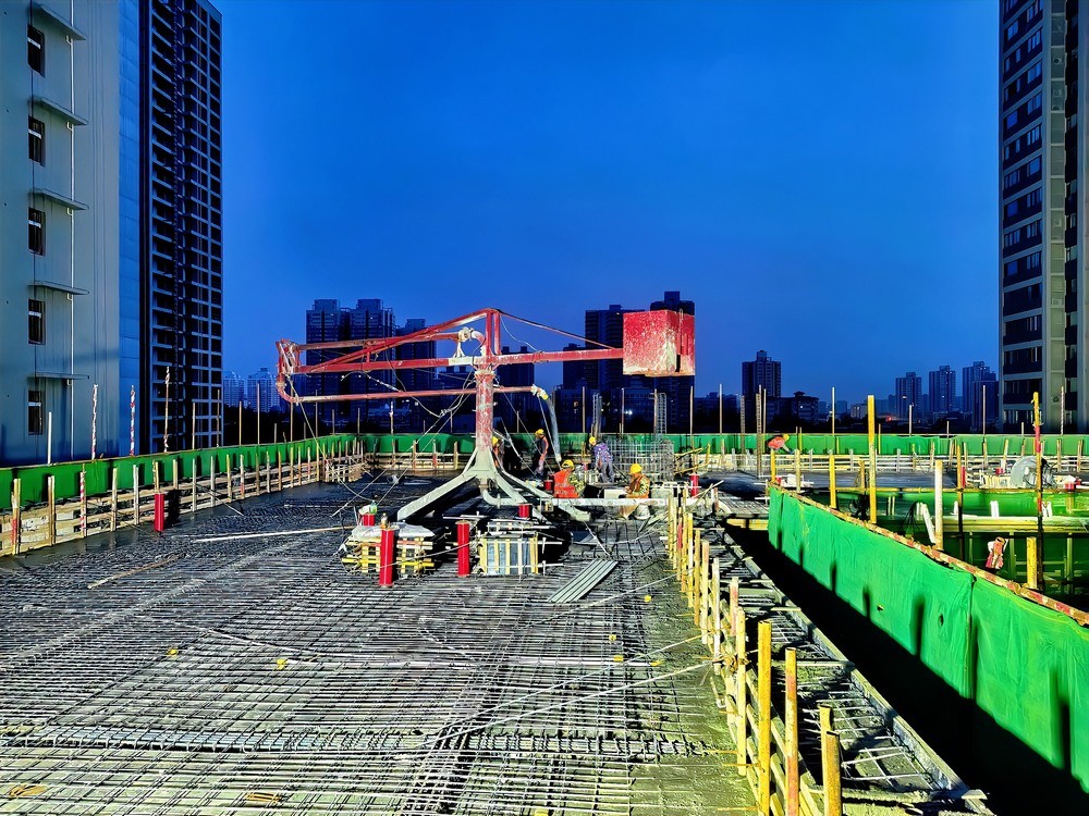 陜煤建設(shè)銅煤公司：韓南韓北村城中村改造項目主體結(jié)構(gòu)順利封頂