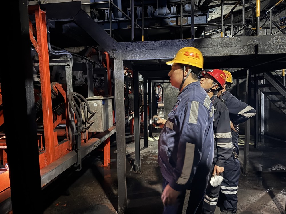 陜煤建設(shè)洗選煤運(yùn)營(yíng)公司澄合山陽(yáng)運(yùn)營(yíng)項(xiàng)目部：熱血洋溢“戰(zhàn)”五一，堅(jiān)守崗位顯擔(dān)當(dāng)